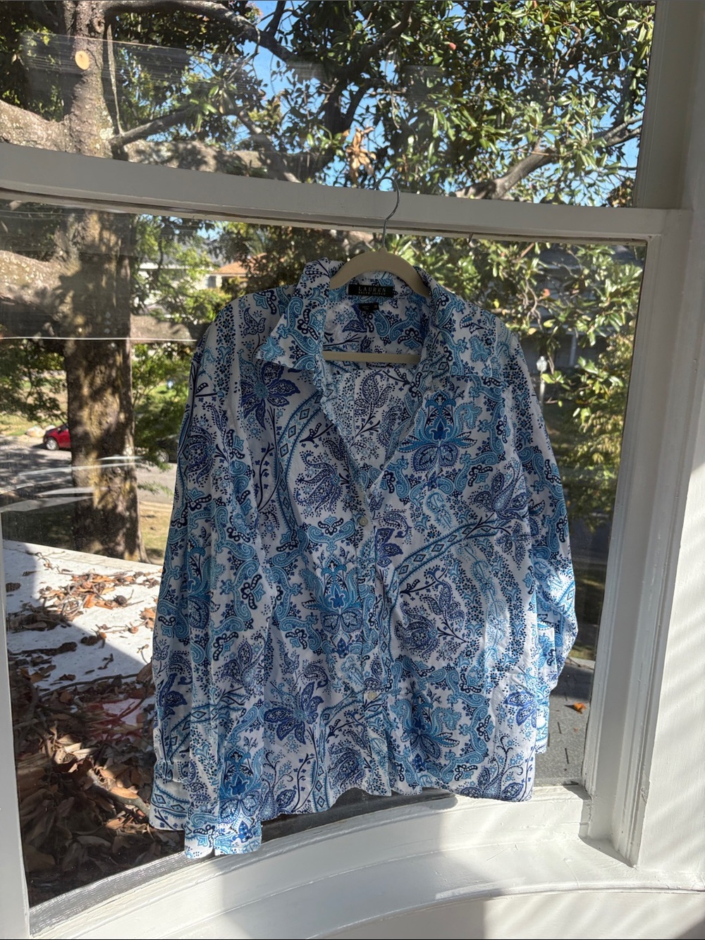 Lauren Ralph Lauren White and Blue Paisley Button-Up Blouse